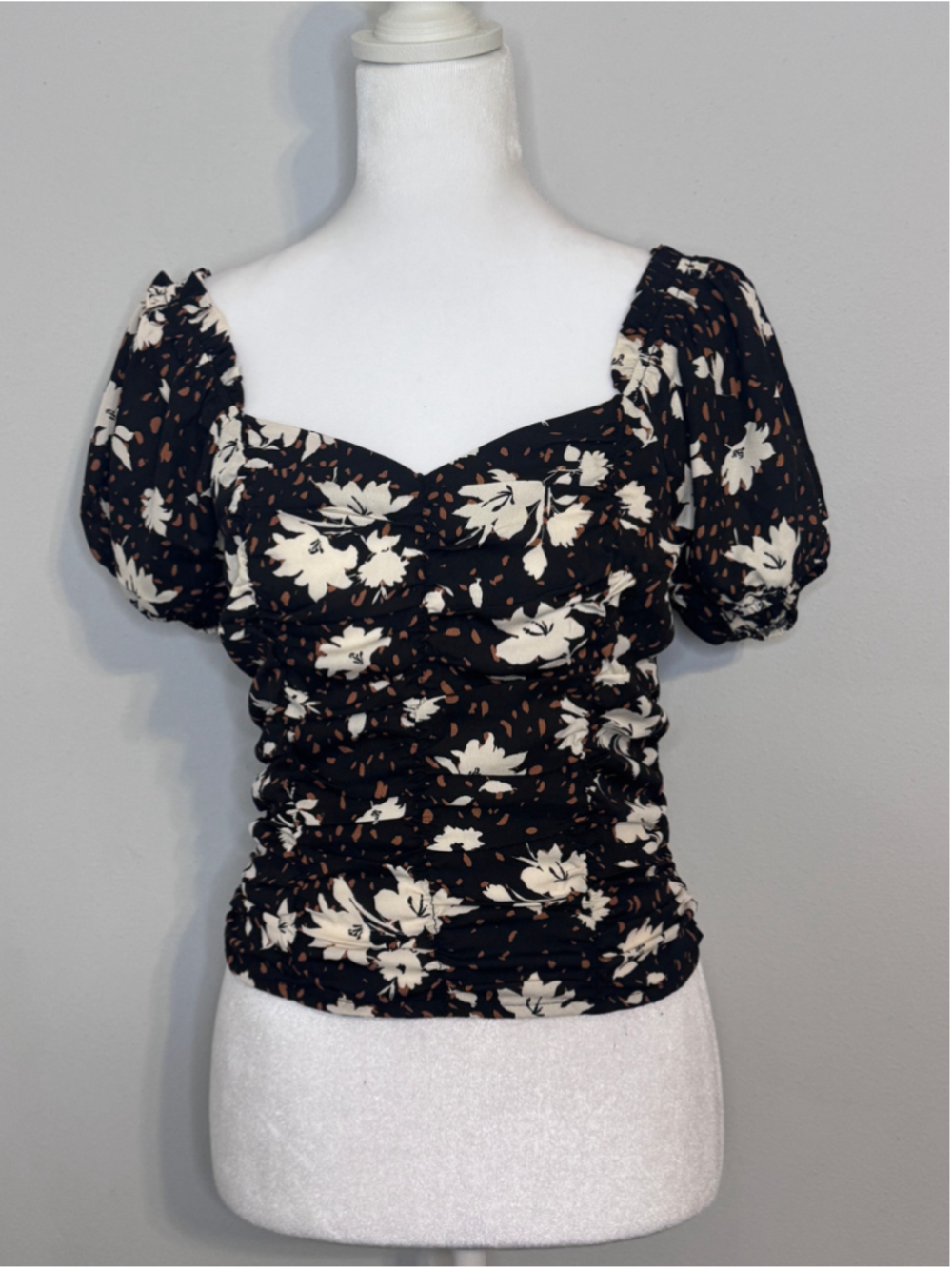 Women's Paper Crane Floral Blouse Black White Size M